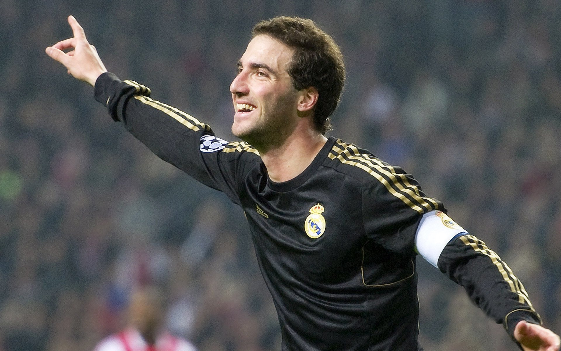 孙兴慜关键回合不手软，葡萄牙险胜中国，亚洲足球的明镜与迷雾