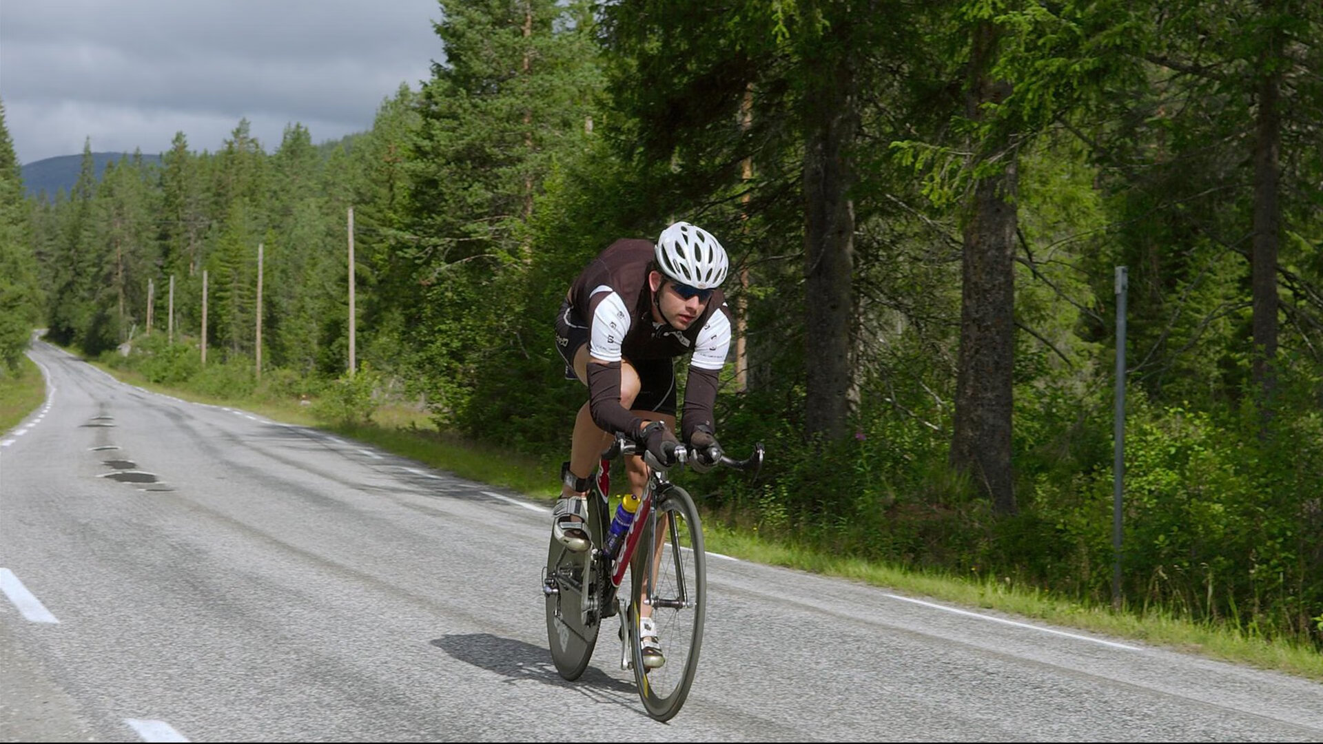 尼克斯一波带走雷霆，霍勒迪成为关键先生
